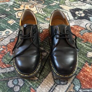 Vintages Doc Martens shoes